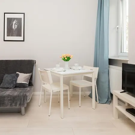 Abrahama By Renters * グディニャ